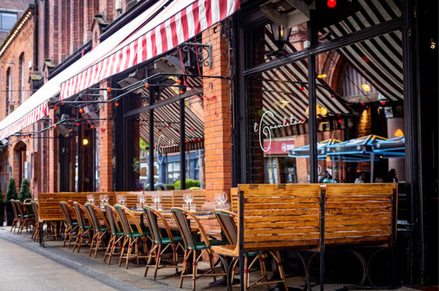 Photo of restaurant L'Gueuleton, in Dublin, with tables laid out before customers arrive